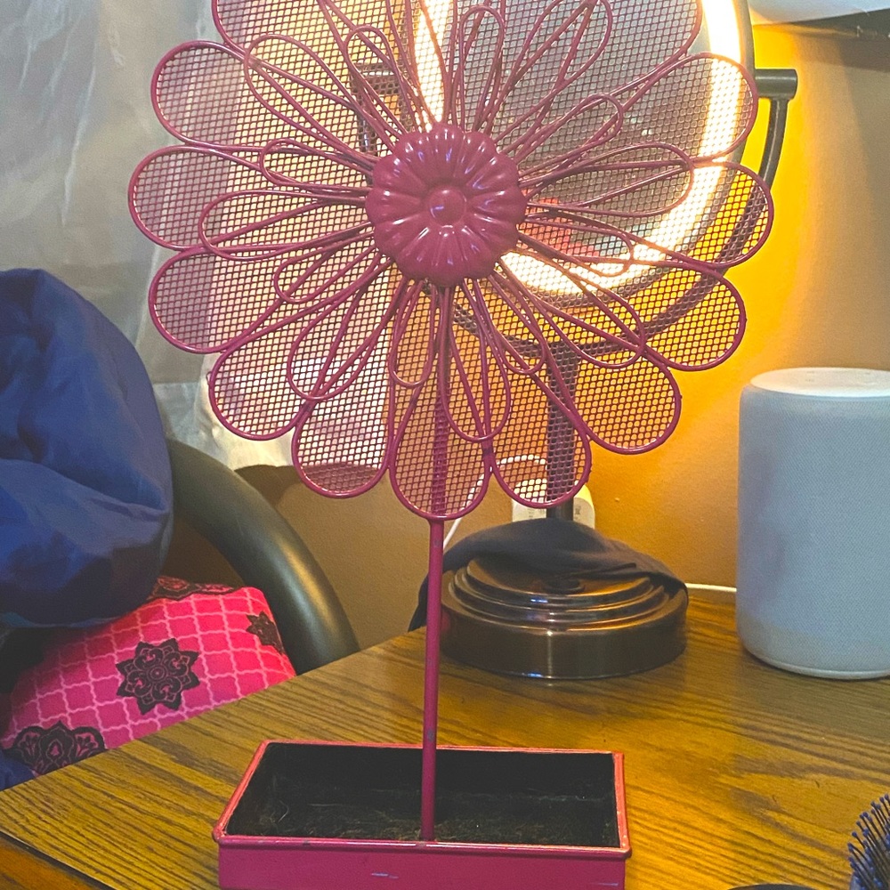 Homemade flower earring holder